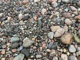 Rounded rocks thumbnail